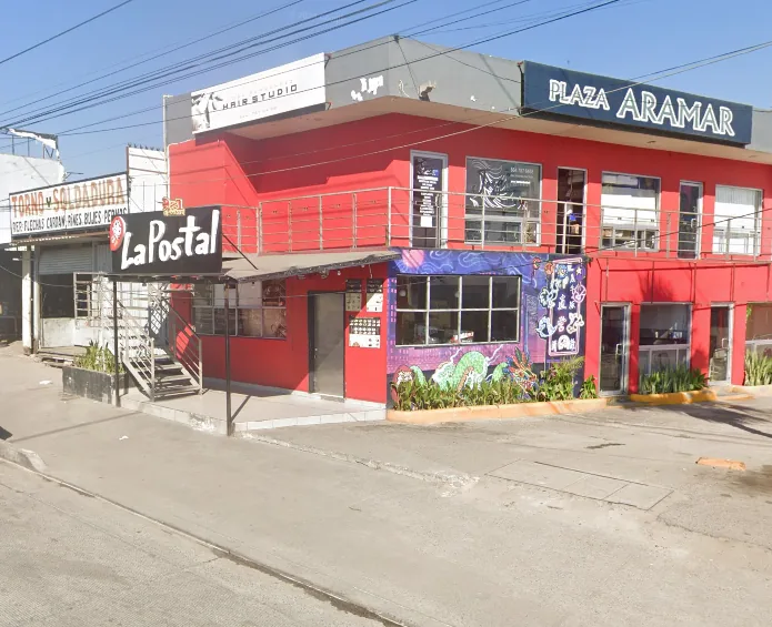 Fachada de la sucursal Buenos Aires de La Postal Teriyaki & Sushi en Tijuana